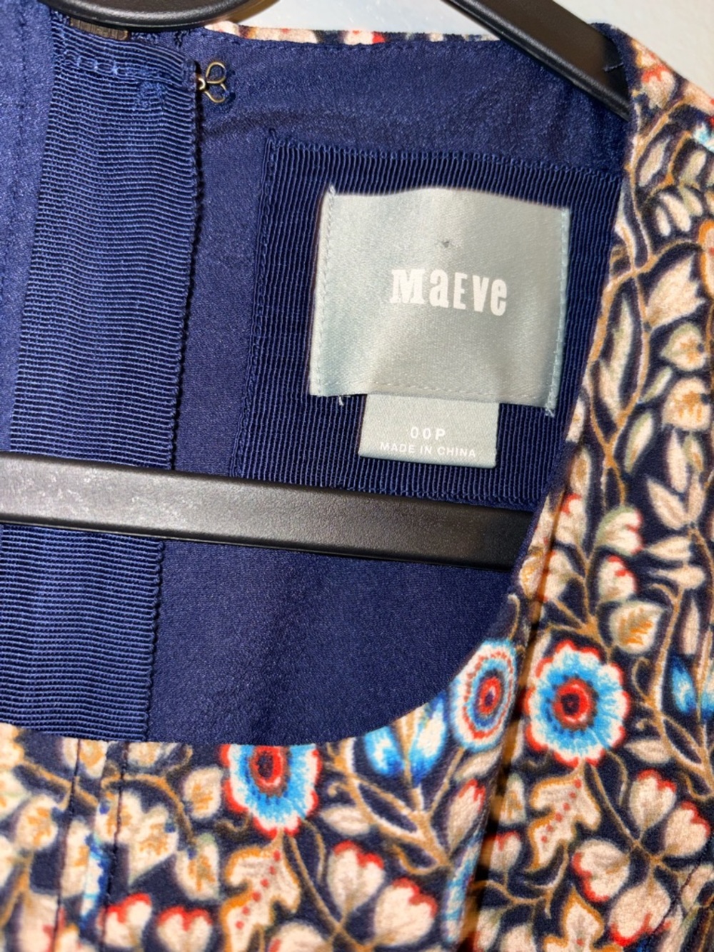 🌻3 for $20🌻 Maeve Anthropologie Navy Floral Print Sleeveless Dress - Picture 4 of 7